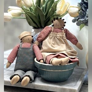 Primitive Folk-Art Americana Man/Woman Doll Set 10”T EUC Dusty Blue/Red Gingham